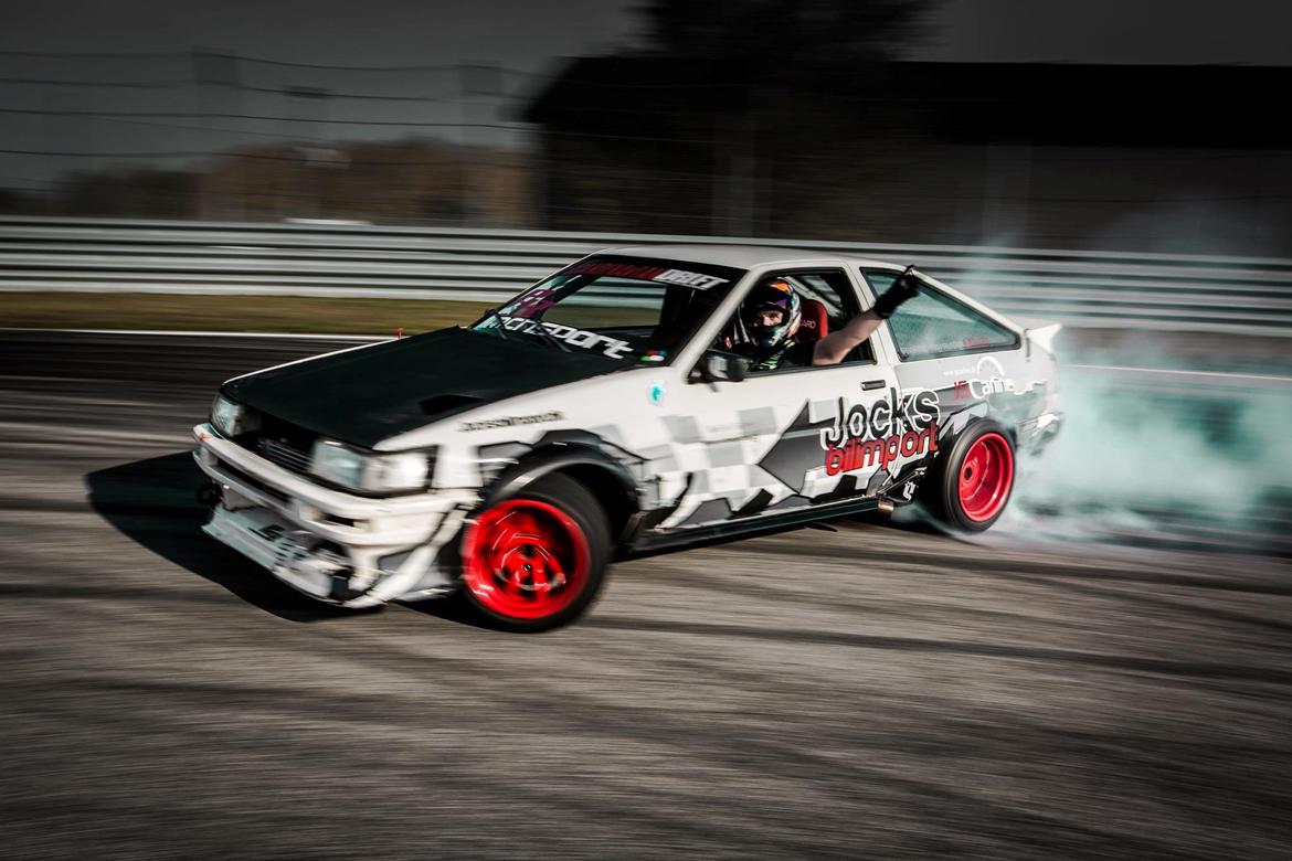 Toyota Corolla AE86 billede 2