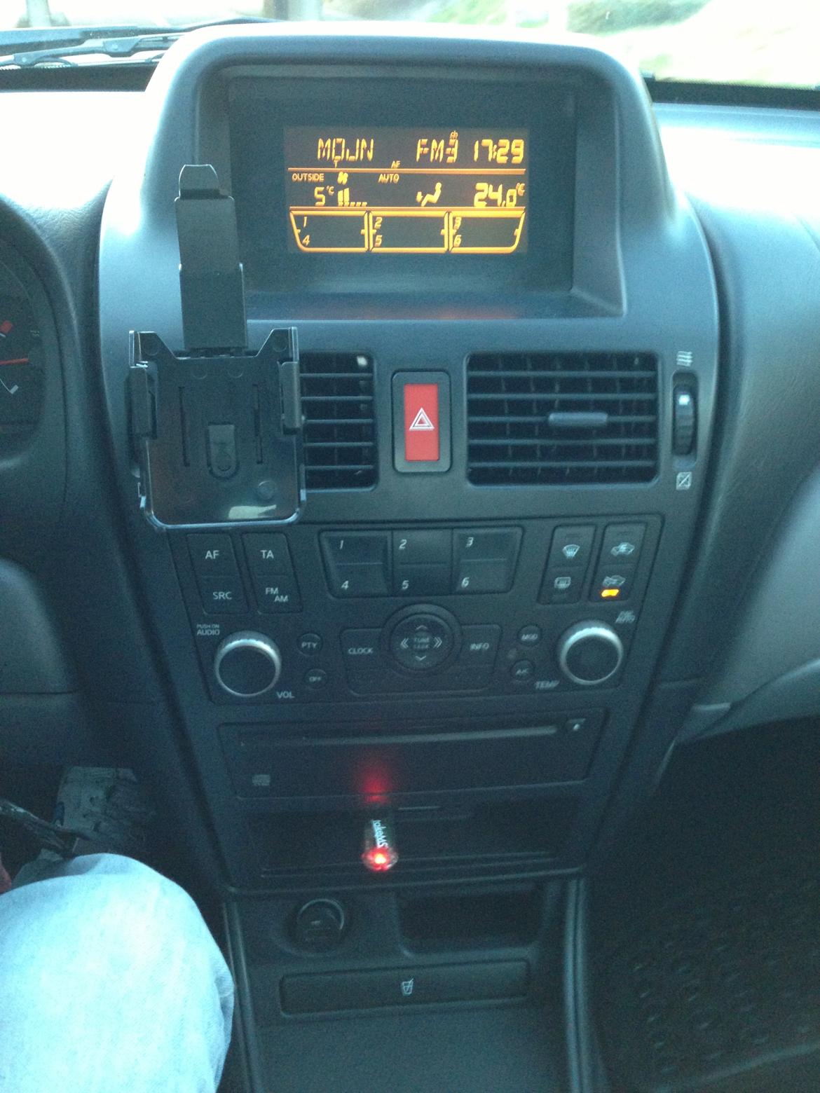 Nissan Almera 1,5 Ace billede 13