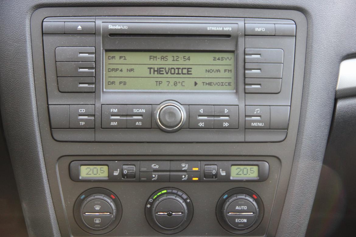 Skoda Octavia Elegance (SOLGT) - Skoda Stream Mp3
Fuldaut. klimaanlæg ;-) billede 7