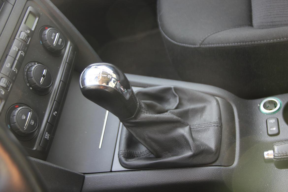 Skoda Octavia Elegance (SOLGT) - Læderknop og manchet ;-) billede 13