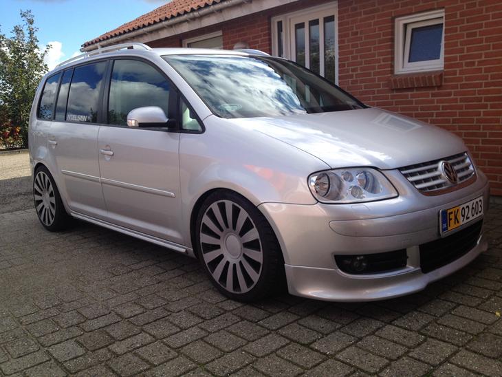VW Touran 2.0 TDI    - TOTAL SKADET! billede 1