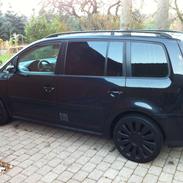 VW Touran 2,0 TDi 140 Trendline DSG Van