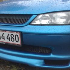 Opel Vectra B "Smølfen"