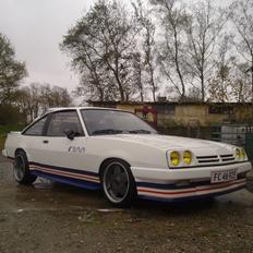 Opel Manta B GT/E i200