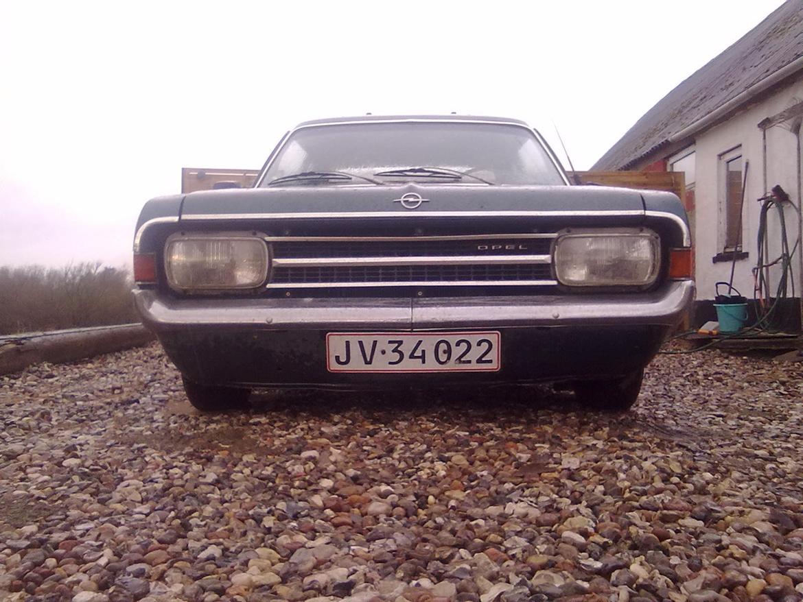Opel rekord c 2 dørs 2,8 r6 billede 1