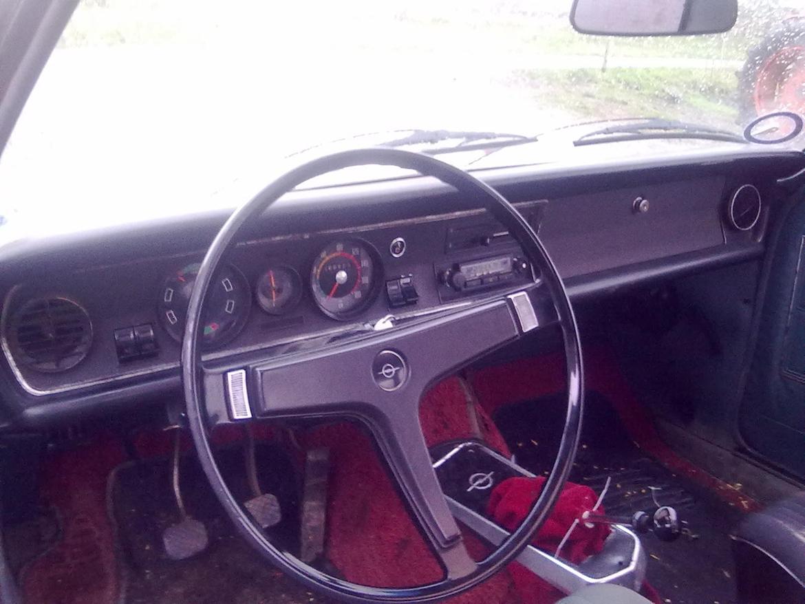 Opel rekord c 2 dørs 2,8 r6 billede 2