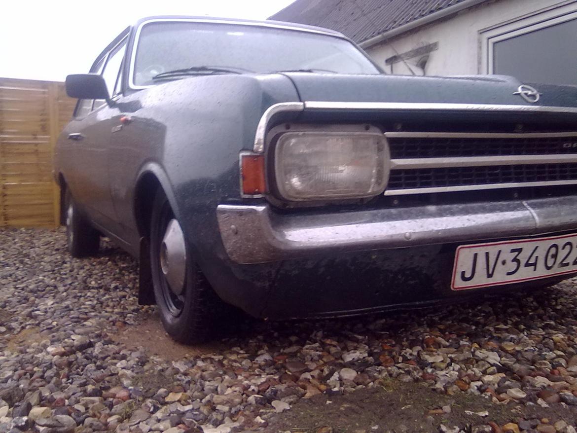 Opel rekord c 2 dørs 2,8 r6 billede 5