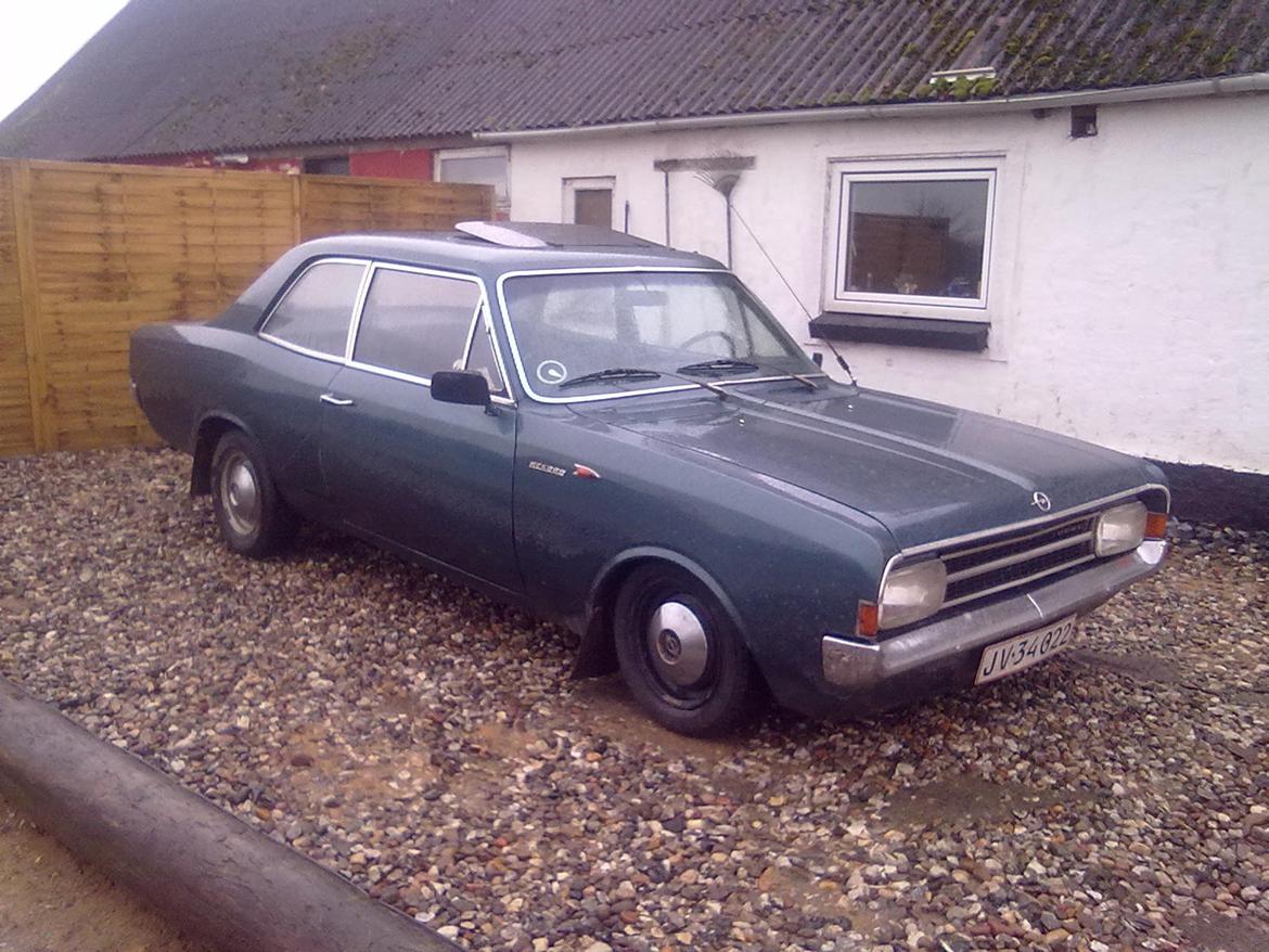 Opel rekord c 2 dørs 2,8 r6 billede 6