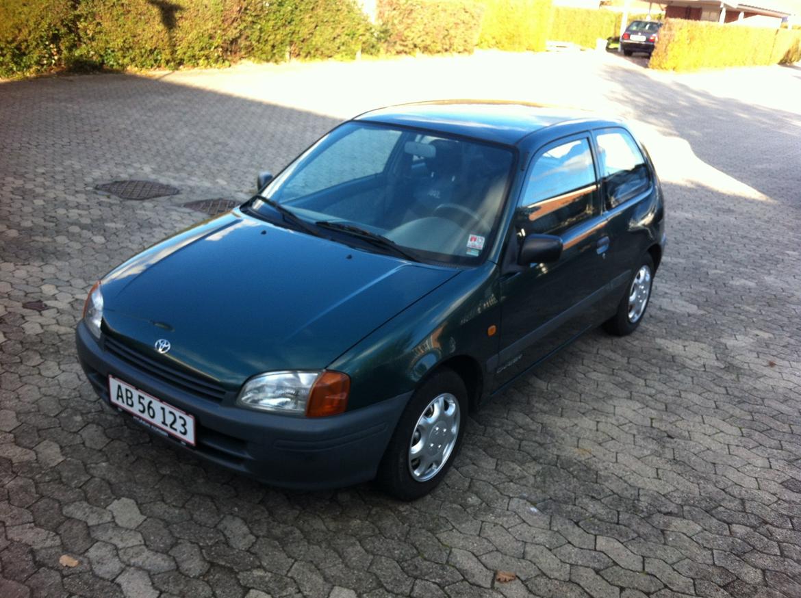 Toyota Starlet XLi billede 1