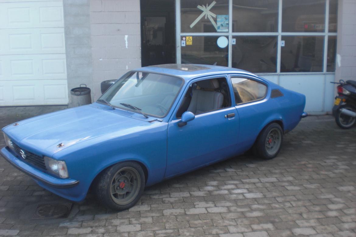 Opel kadett c coupe billede 3