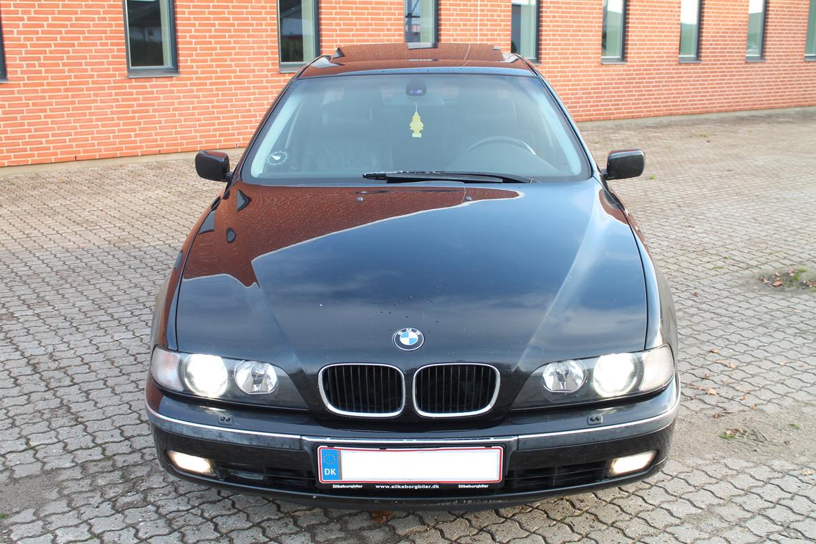 BMW 523i billede 1