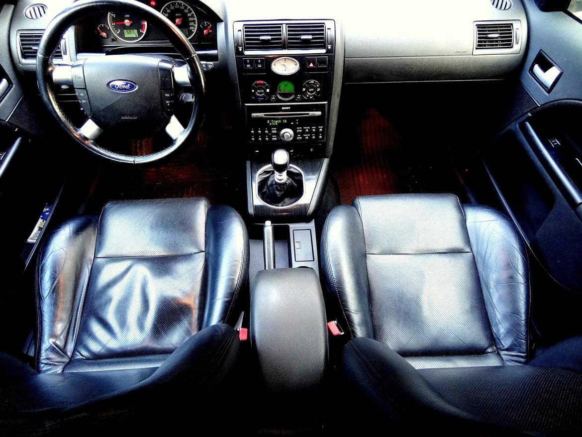 Ford Mondeo Ghia billede 3