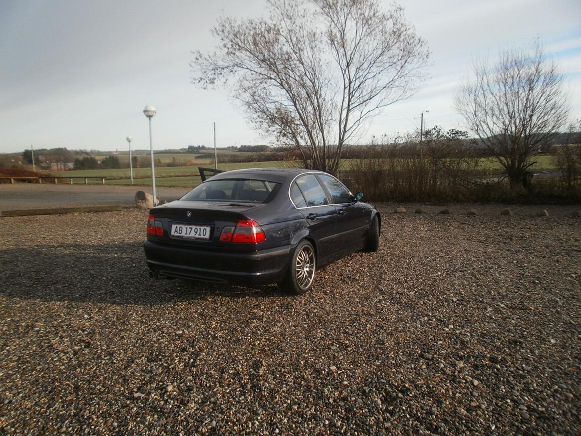 BMW E46 323i limousine billede 4