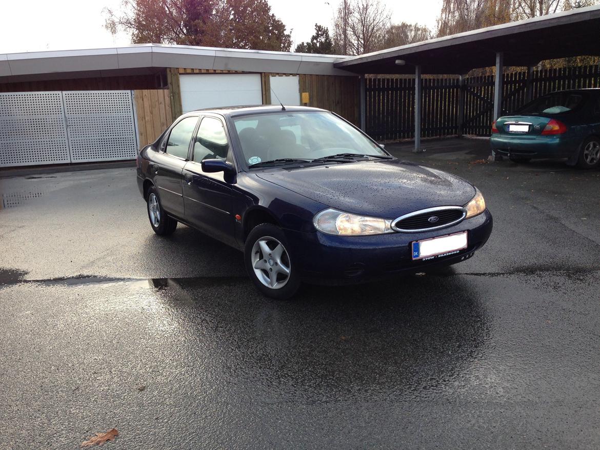 Ford Mondeo 1,8, Flair billede 3