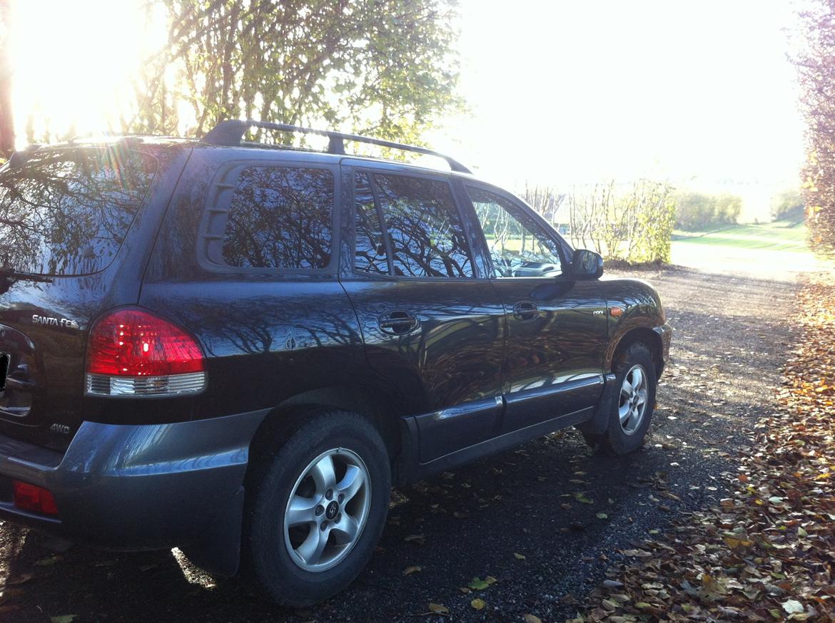 Hyundai Santa Fe 2.0 CRDI 4WD SOLGT billede 2