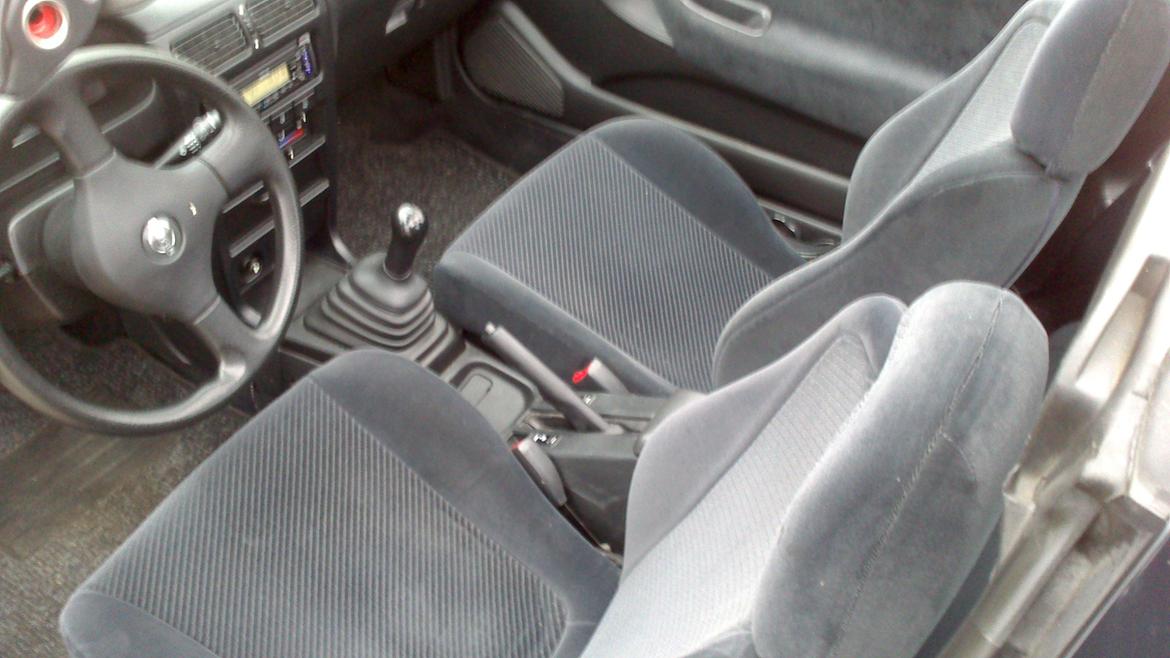 Nissan 100 NX 1,6 SLX billede 10