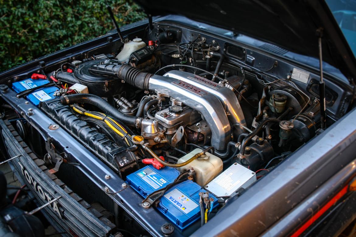 Toyota Landcruiser Hj61 - Den dejlige motor billede 5