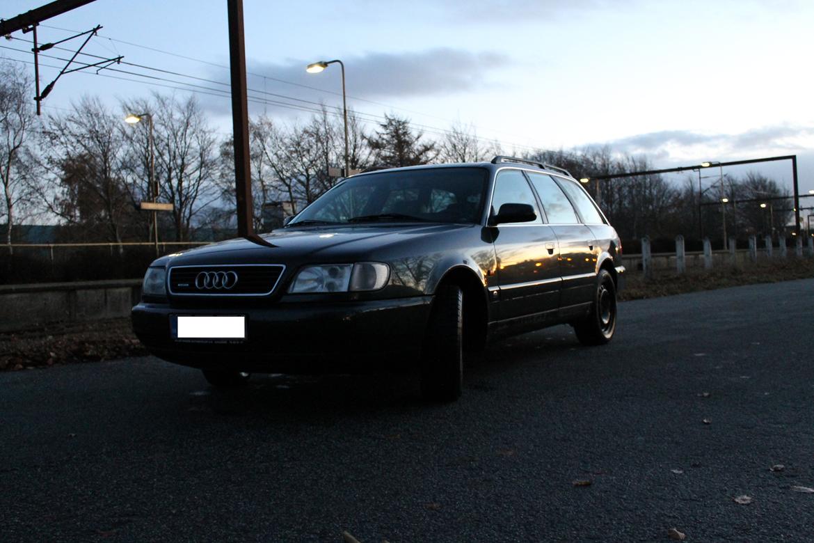 Audi A6 Avant Quattro billede 1