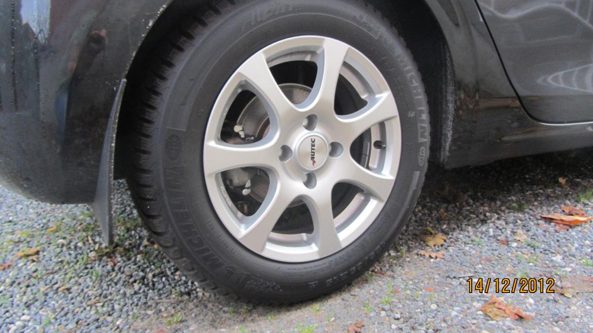 Peugeot 208 Allure 1,6 eHDI 5D - 15" Vinterfælge billede 10