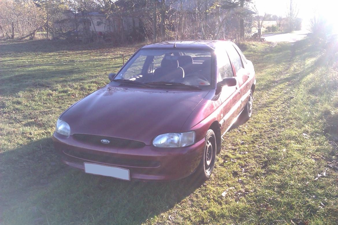 Ford Escort 1.6 16v billede 2