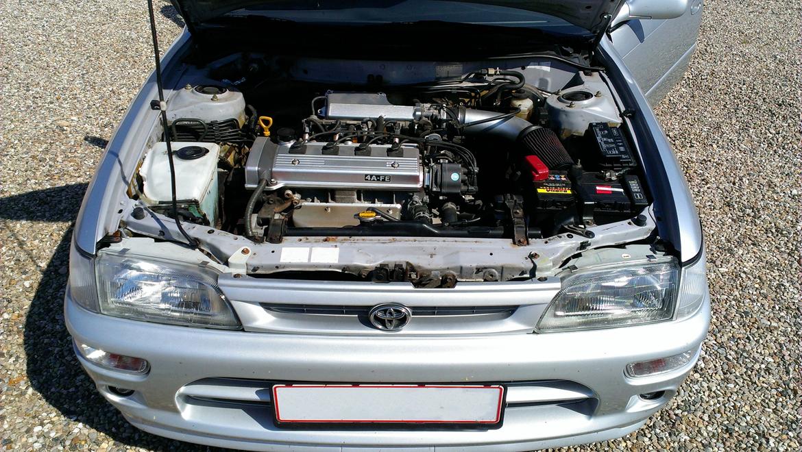 Toyota Corolla E10 1.6 Xli - Pæn motor billede 10