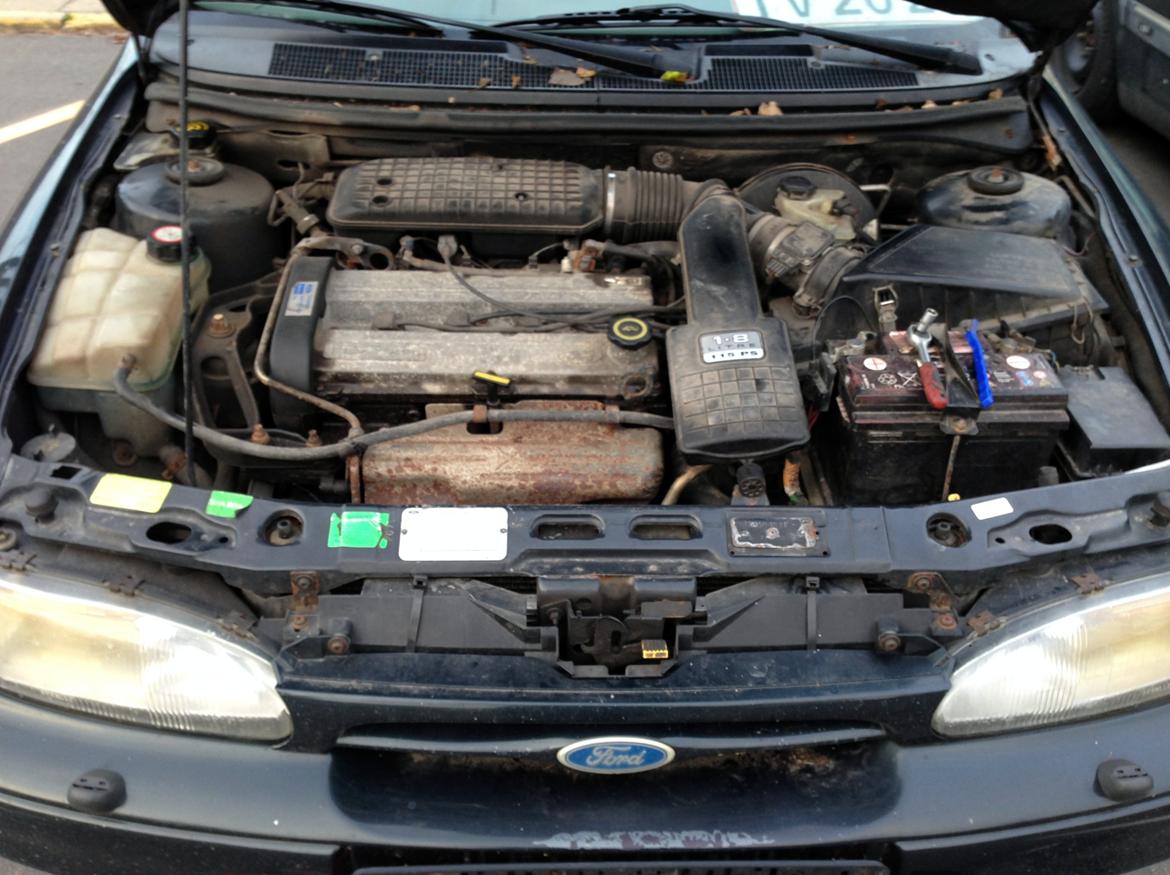 Ford Mondeo 1.8i CLX MK1 billede 10