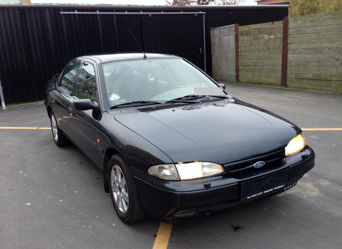 Ford Mondeo 1.8i CLX MK1 billede 4