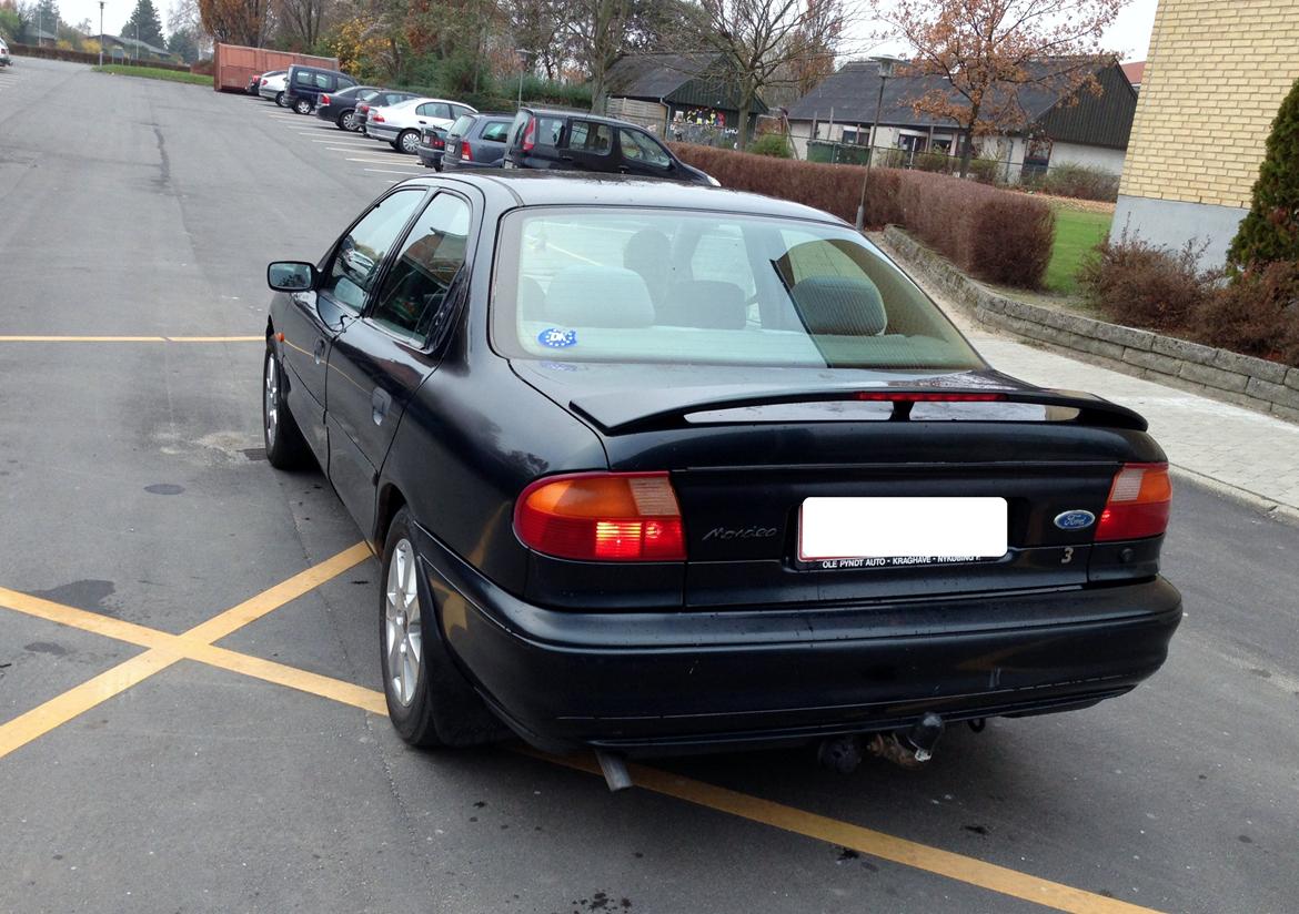Ford Mondeo 1.8i CLX MK1 billede 8