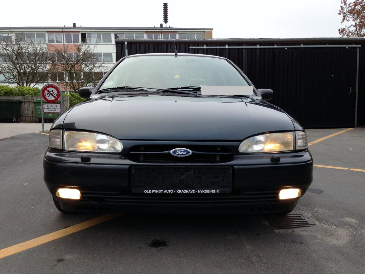 Ford Mondeo 1.8i CLX MK1 billede 1