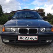 BMW e36 320i