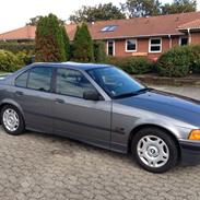 BMW e36 320i