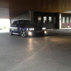BMW E39 520i -I Solgt I-