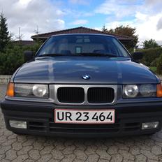 BMW e36 320i