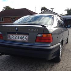 BMW e36 320i