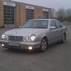 Mercedes Benz E300 Avantgarde 3.0D Aut.