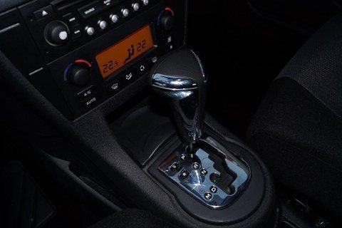 Citroën C4 1.6 16v Prestige Aut- - automatgearet kører rigtig behageligt billede 8