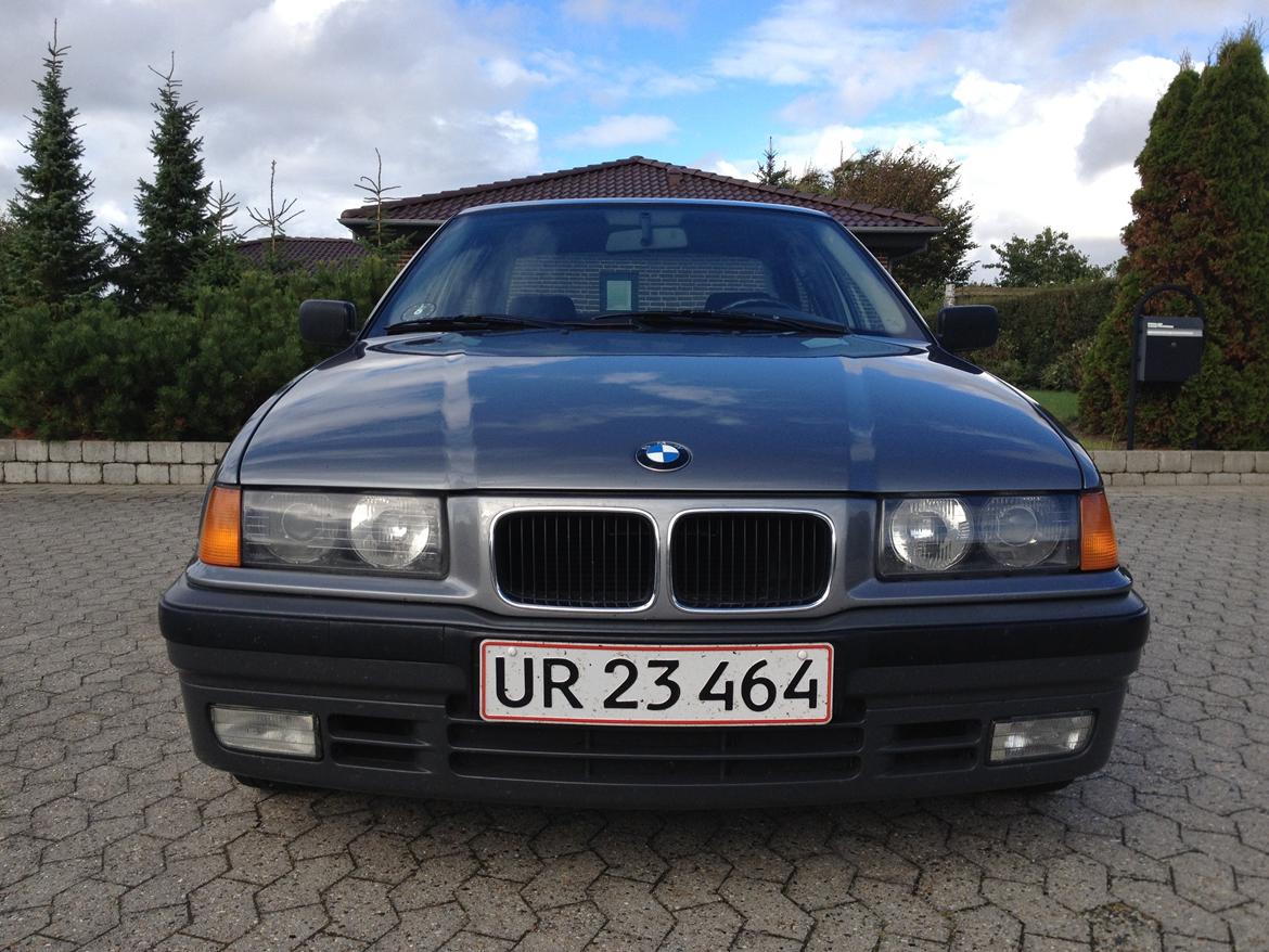 BMW e36 320i billede 1
