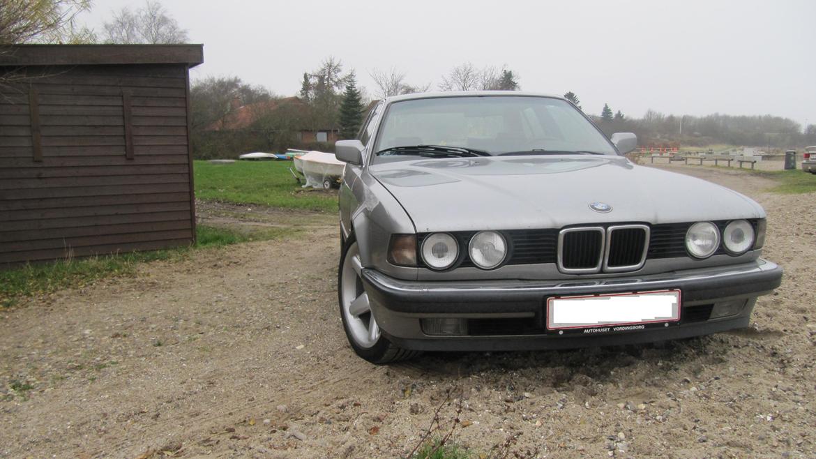 BMW 735I / SOLGT billede 2