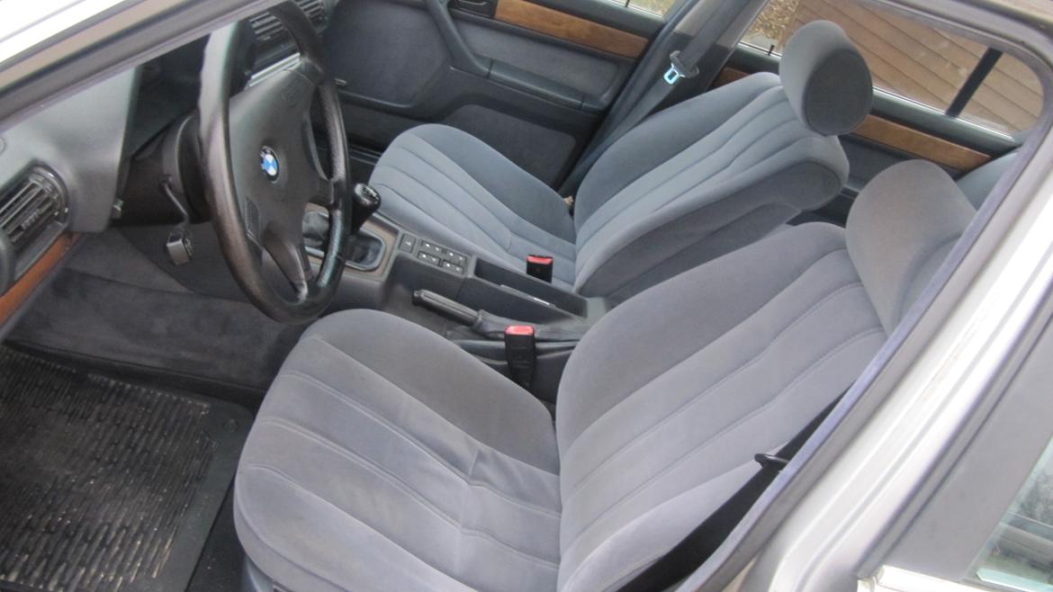 BMW 735I / SOLGT billede 10