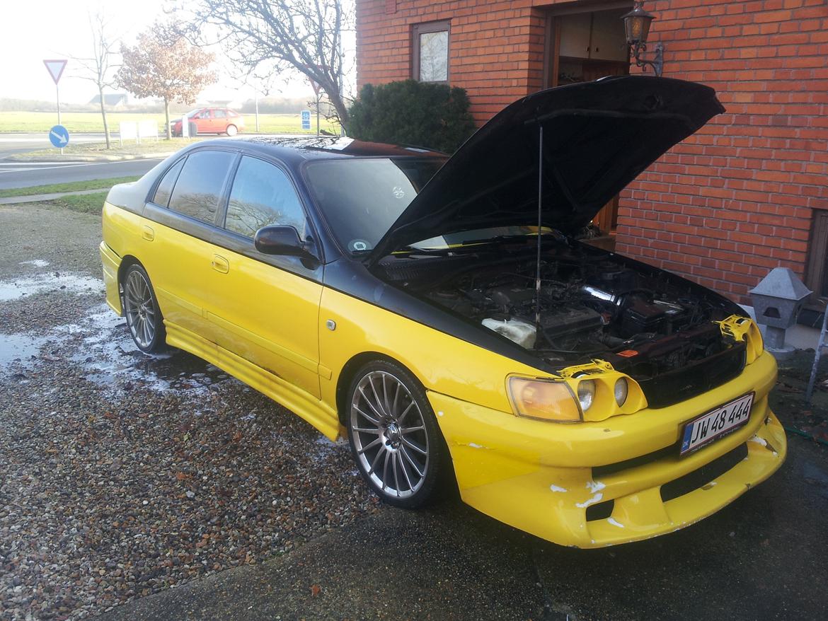 Toyota carina  "Humlebi" billede 3