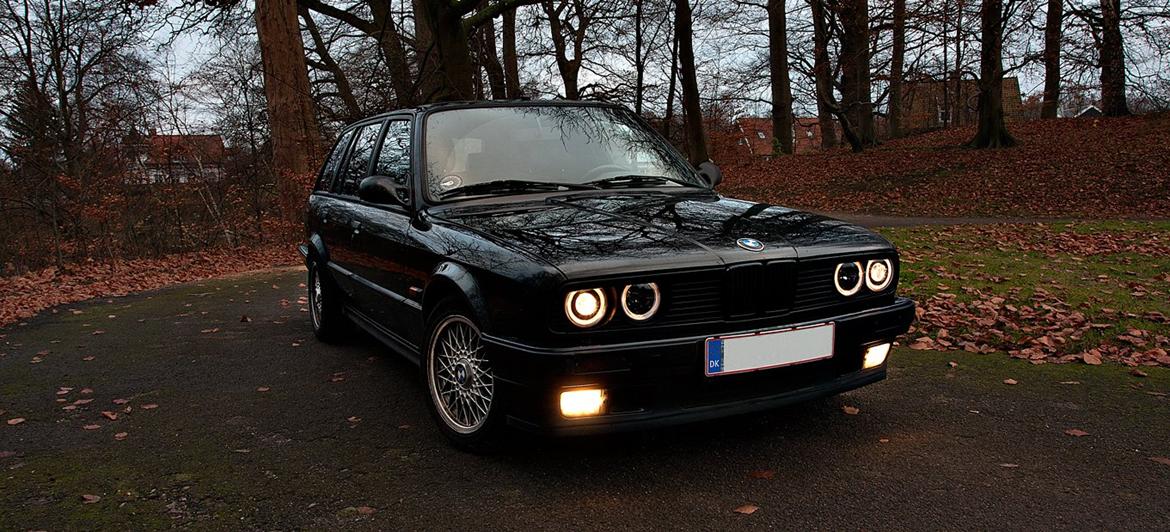 BMW E30 *M50B20* *TYSKEREN* - Sorte Angeleyes, Shadowline nyrer, matsort grill og matsorte ojenskygger billede 1