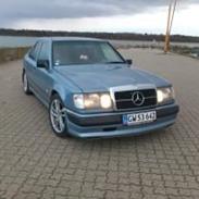 Mercedes Benz w124