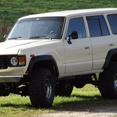 Toyota Landcruiser HJ 60 / 61
