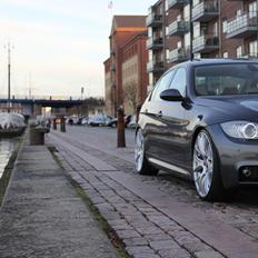 BMW 330i Aut.