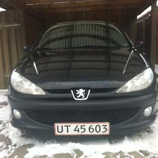 Peugeot 206 s16 (totaltskadet :( )