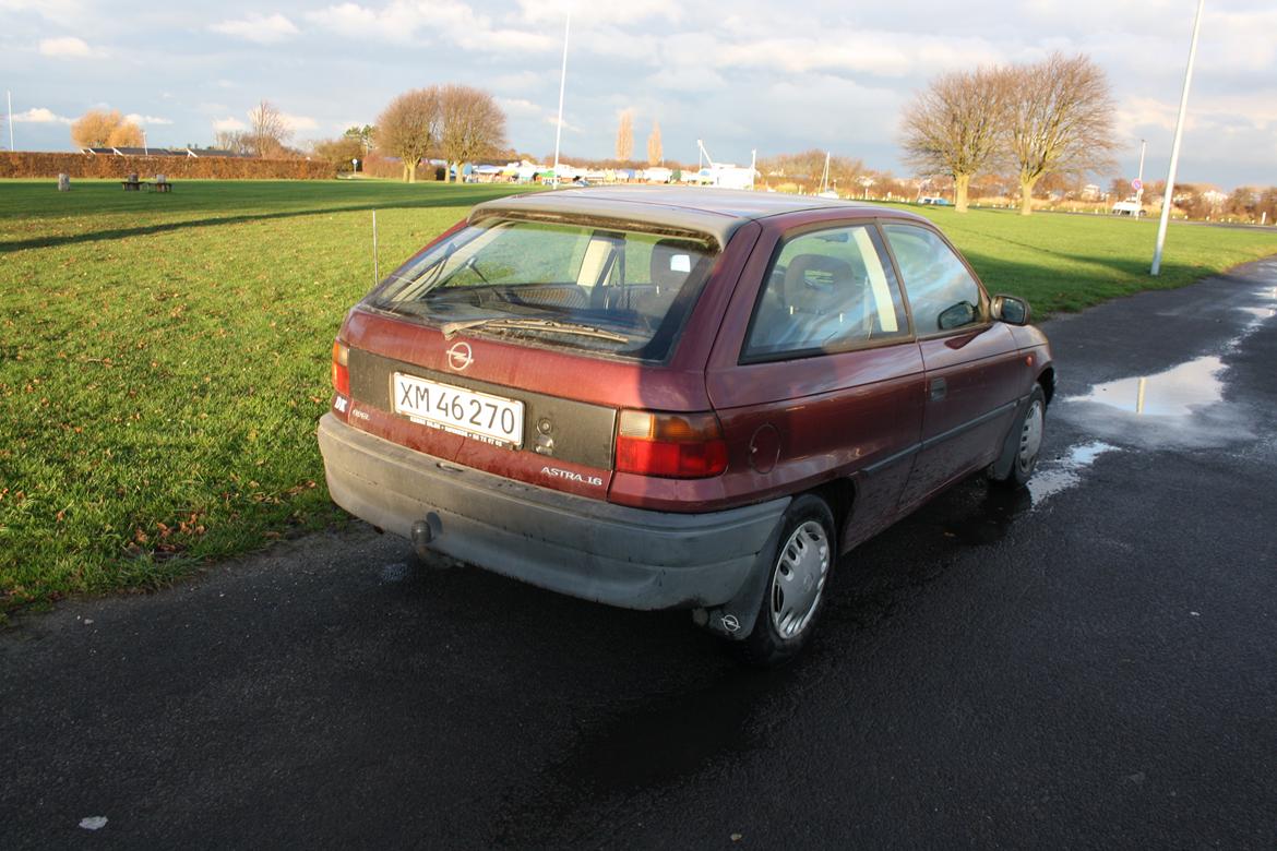 Opel Astra 1,6 I billede 7