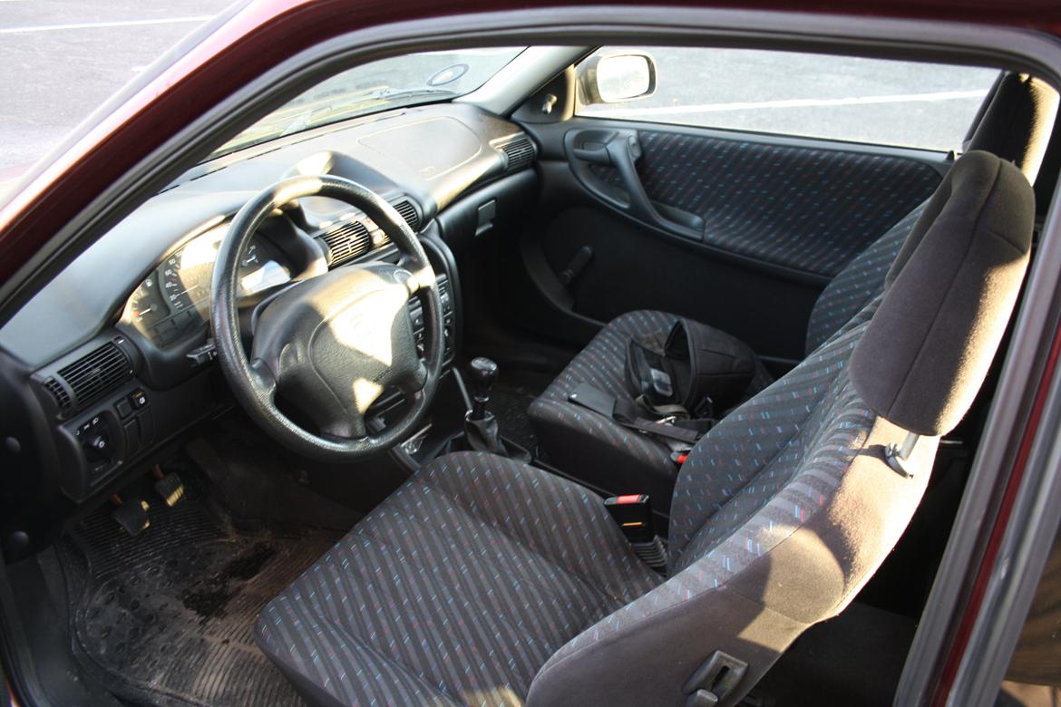 Opel Astra 1,6 I billede 13
