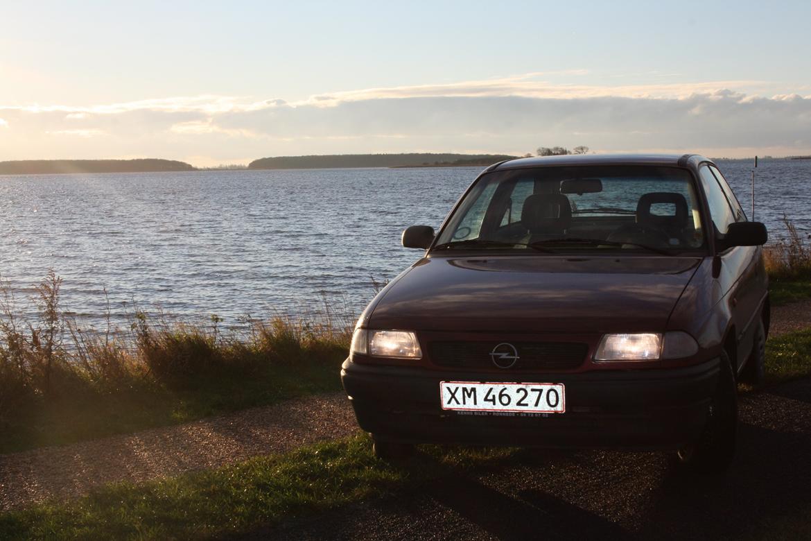 Opel Astra 1,6 I billede 2