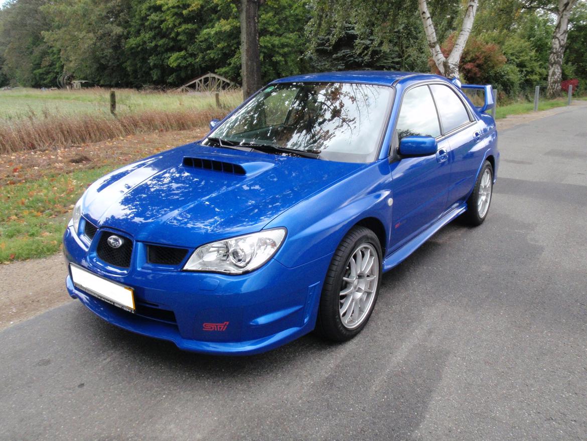 Subaru Impreza WRX STI - Billedet er taget i Tyskland da jeg lige havde været nede og hente den billede 6