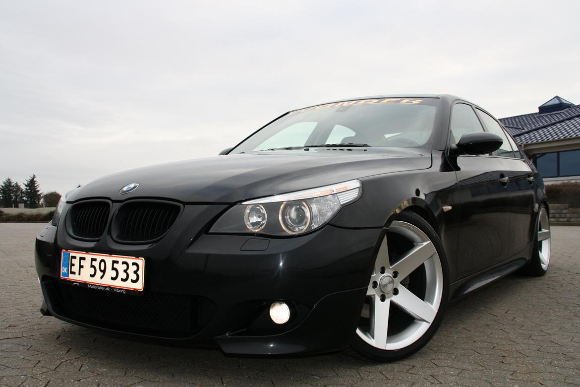 BMW E60 520 2004 SOLGT billede 1